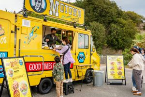 full or partial food truck wrap